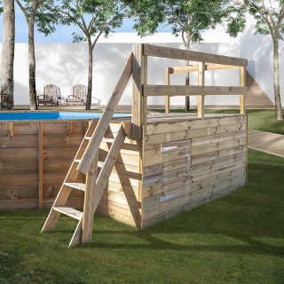Deck de madera para piscina